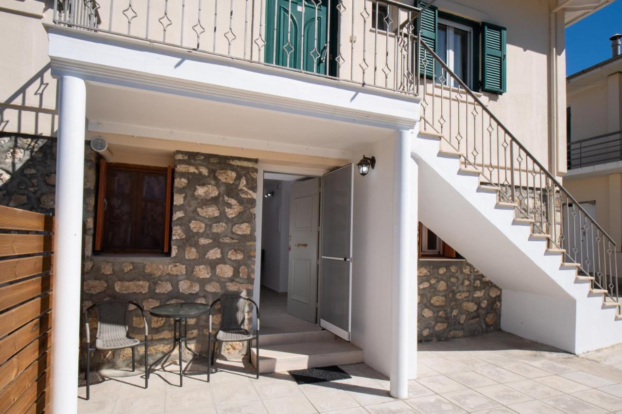 Boursinos Cozy Apartments Lefkáda Buitenkant foto